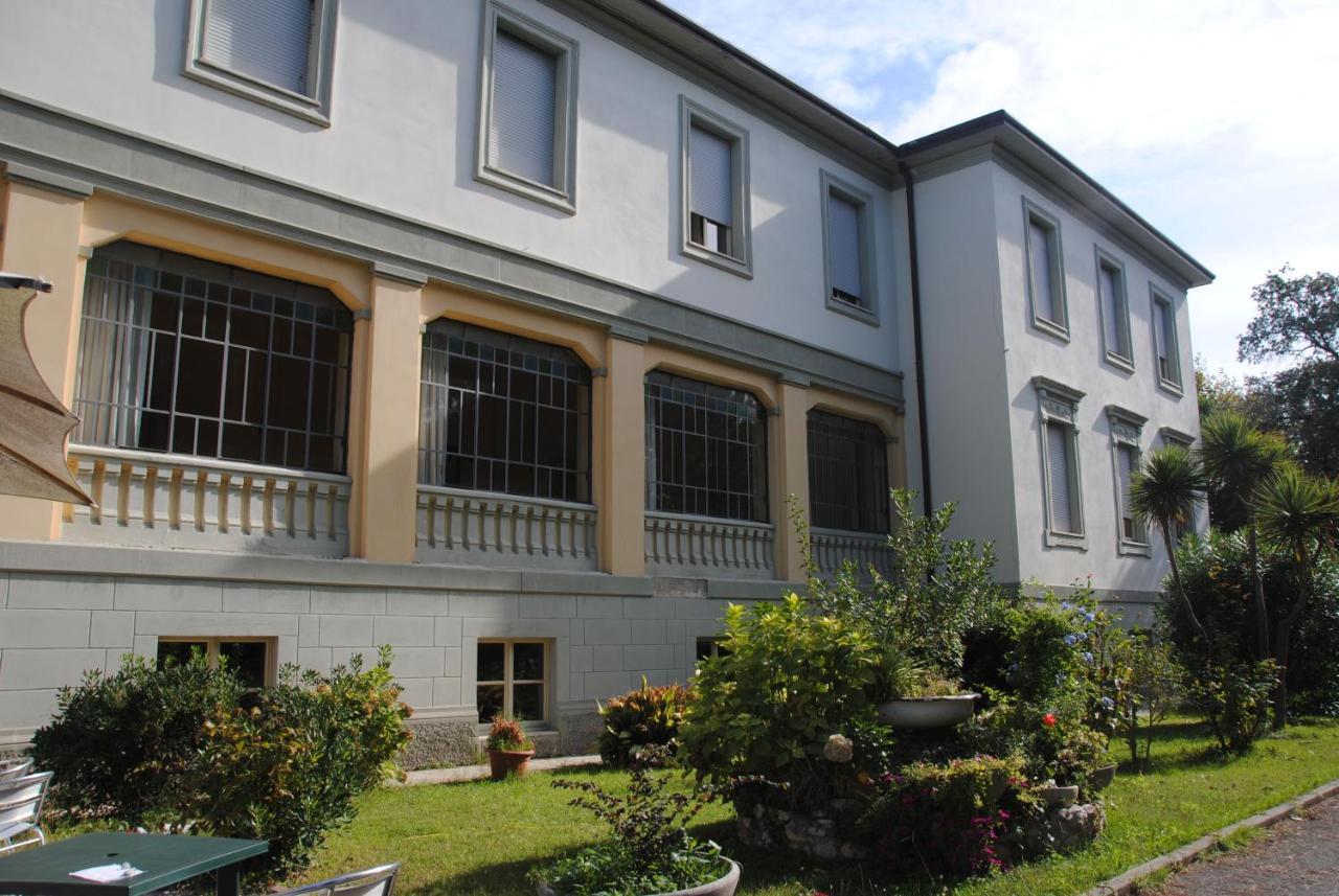 Casa Per Ferie "Sacro Cuore" Marina di Massa Zewnętrze zdjęcie